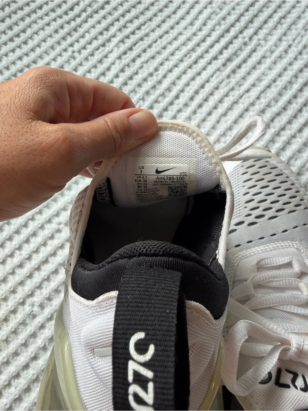 Nike lightweight womens